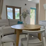 The House Rogoznica Апартаменты