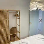 The House Rogoznica Апартаменты Podglavica