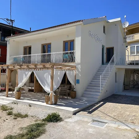 Апартаменты The House Rogoznica *