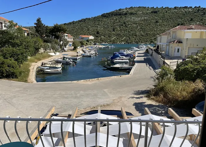 The House Rogoznica Podglavica